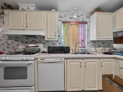 1923 Leesburg Boulevard Fruitland Park FL 34731