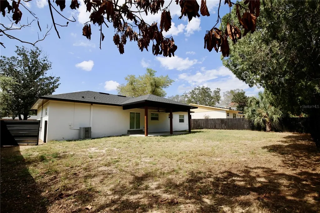 2235 Wautoma Place Orlando FL 32818
