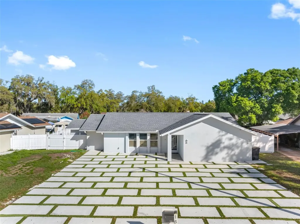 1803 Lake Crest Avenue Brandon FL 33510