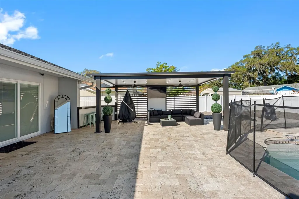 1803 Lake Crest Avenue Brandon FL 33510