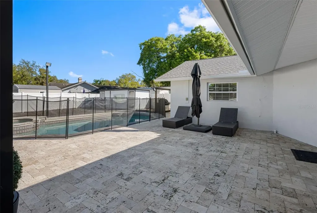1803 Lake Crest Avenue Brandon FL 33510