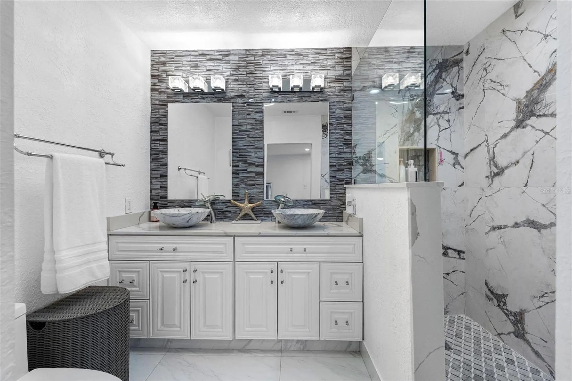 1803 Lake Crest Avenue Brandon FL 33510
