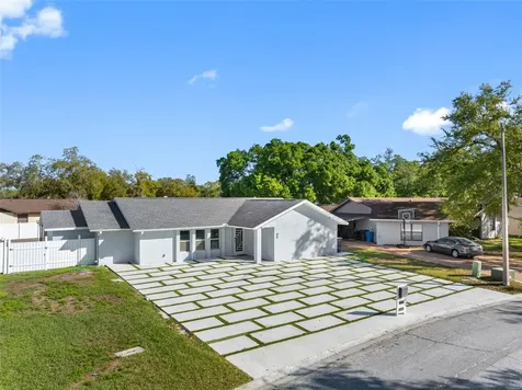 1803 Lake Crest Avenue Brandon FL 33510