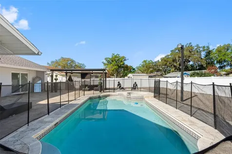 1803 Lake Crest Avenue Brandon FL 33510