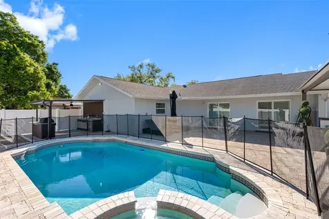 1803 Lake Crest Avenue Brandon FL 33510