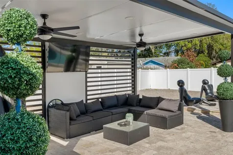 1803 Lake Crest Avenue Brandon FL 33510
