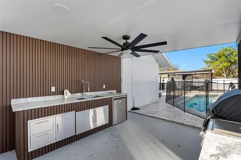 1803 Lake Crest Avenue Brandon FL 33510