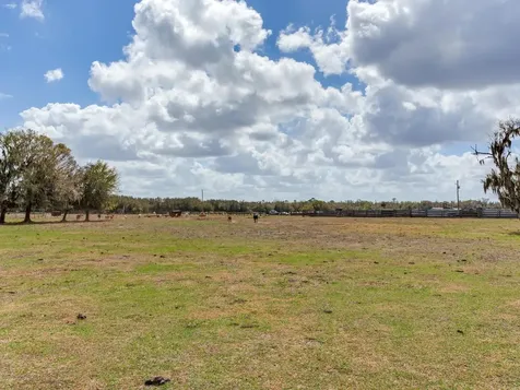 0 S Cr 39 Lithia FL 33547