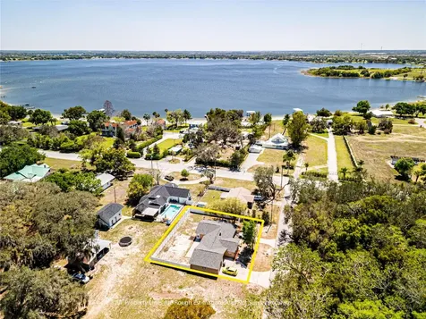613 S Willow Avenue Avon Park FL 33825