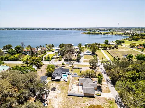 613 S Willow Avenue Avon Park FL 33825