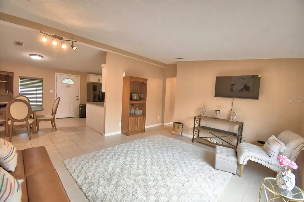 2737 Cranmoor Drive Kissimmee FL 34758