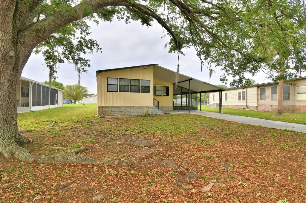 2737 Cranmoor Drive Kissimmee FL 34758