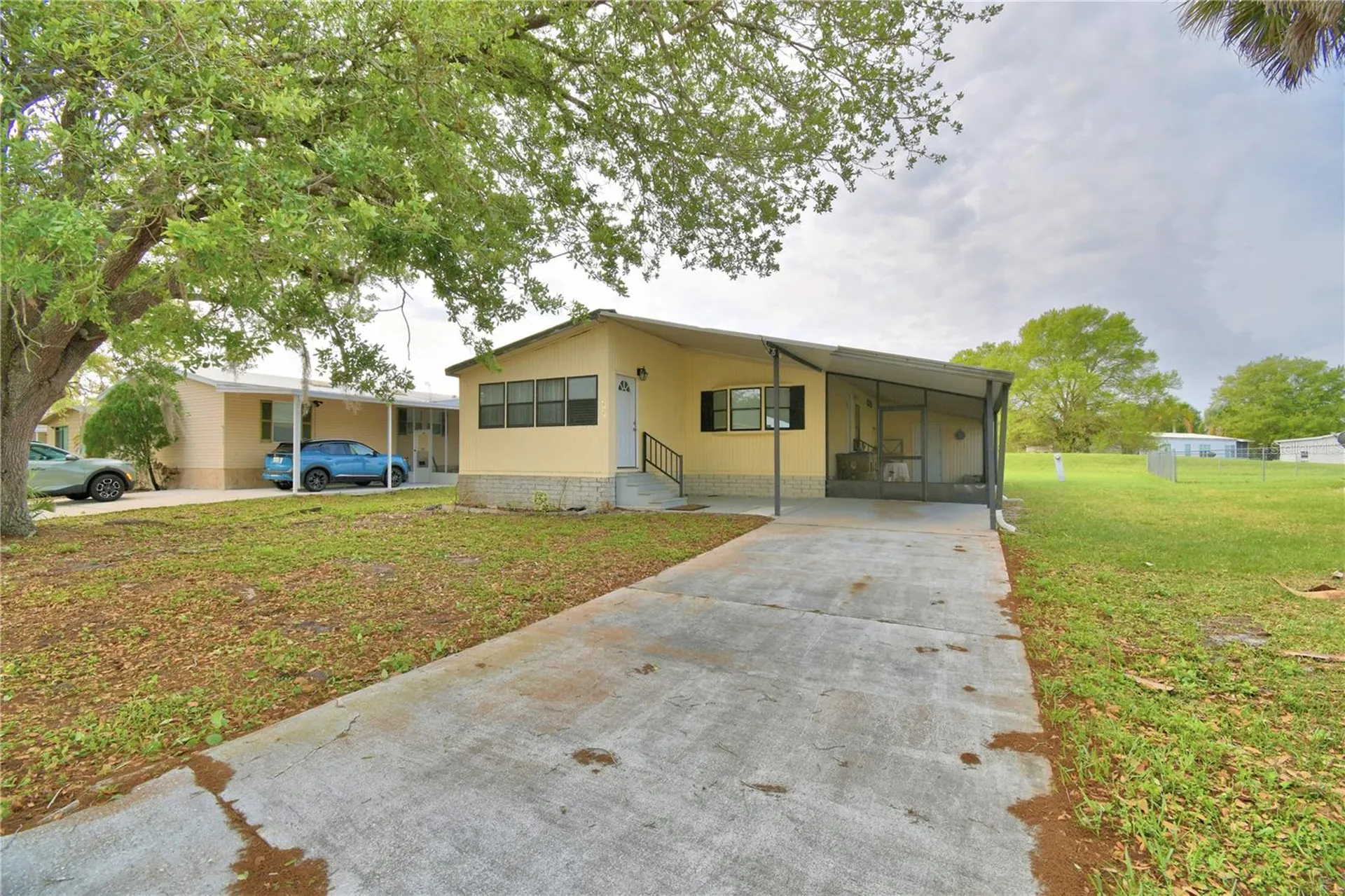 2737 Cranmoor Drive Kissimmee FL 34758