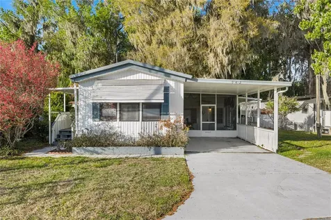 942 Cr 461 Lake Panasoffkee FL 33538