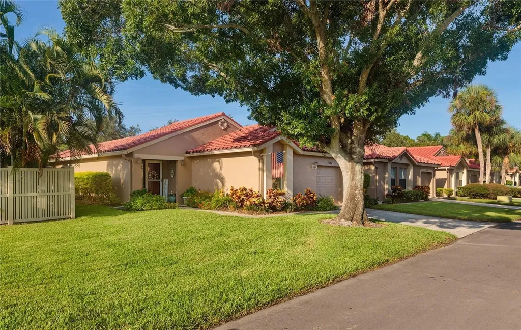 526 Street Tropez Circle NE St Petersburg FL 33703
