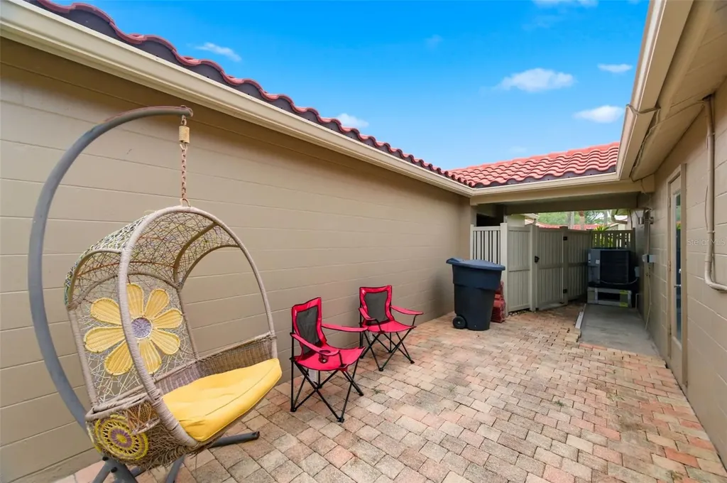 526 Street Tropez Circle NE St Petersburg FL 33703