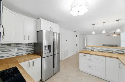 526 Street Tropez Circle NE St Petersburg FL 33703