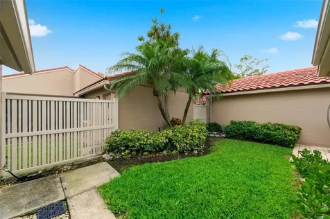 526 Street Tropez Circle NE St Petersburg FL 33703