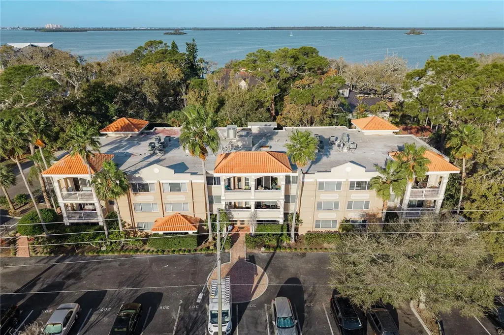 950 Broadway Dunedin FL 34698