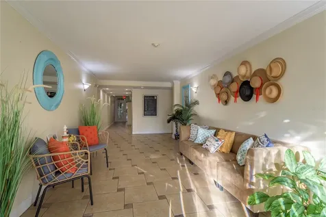 950 Broadway Dunedin FL 34698