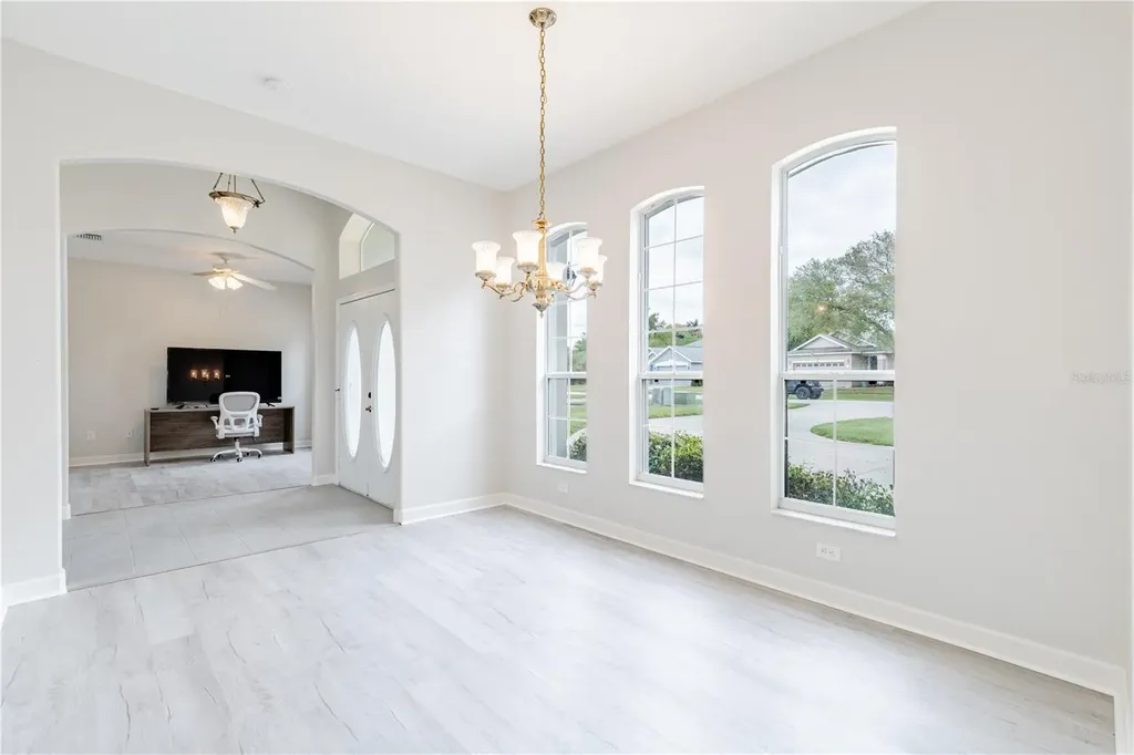 3804 Bayshore Circle Tavares FL 32778