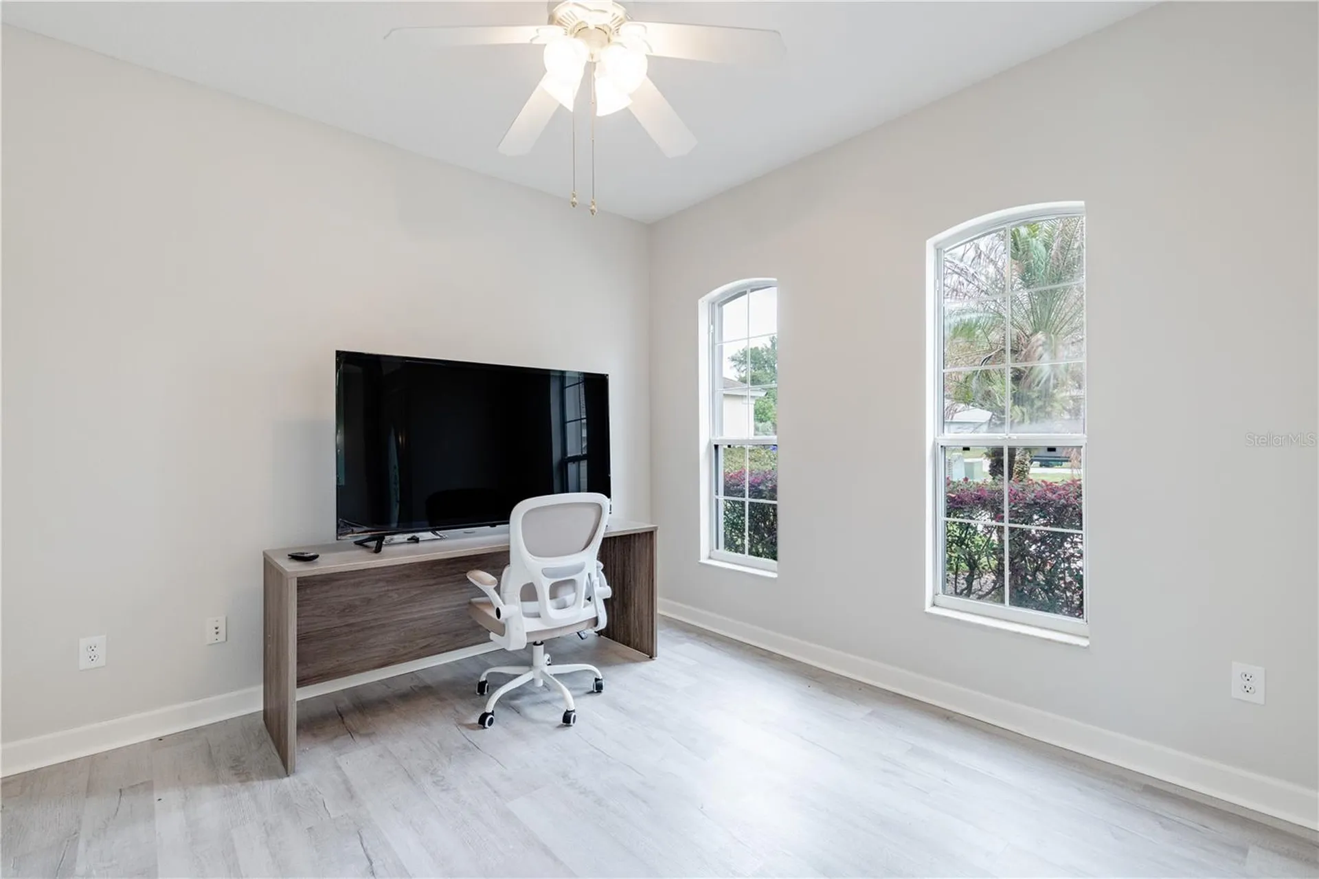 3804 Bayshore Circle Tavares FL 32778