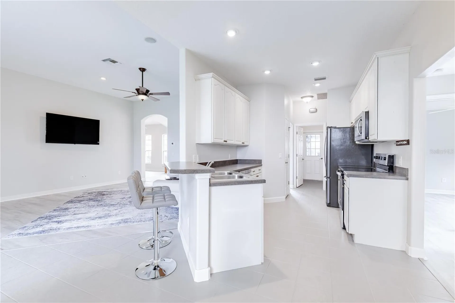 3804 Bayshore Circle Tavares FL 32778