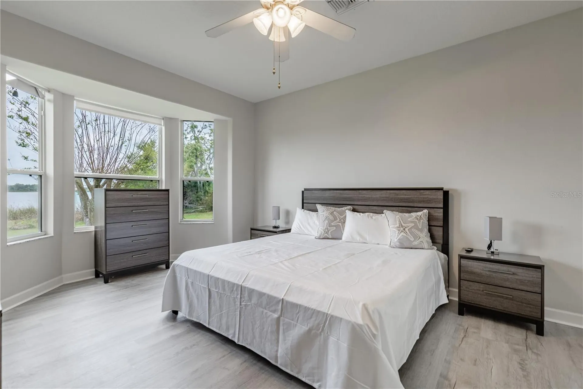 3804 Bayshore Circle Tavares FL 32778