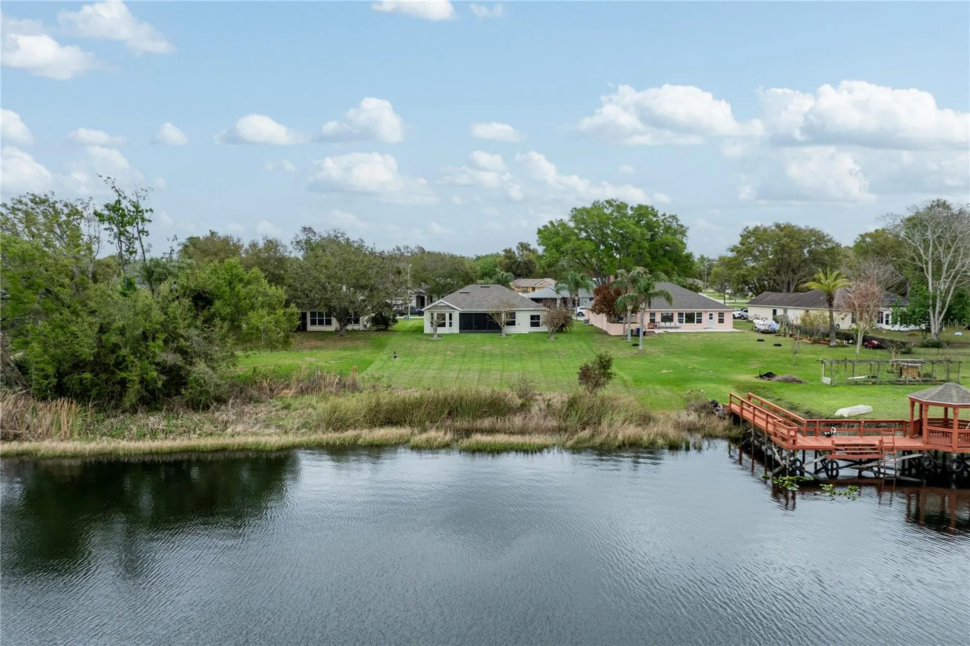 3804 Bayshore Circle Tavares FL 32778