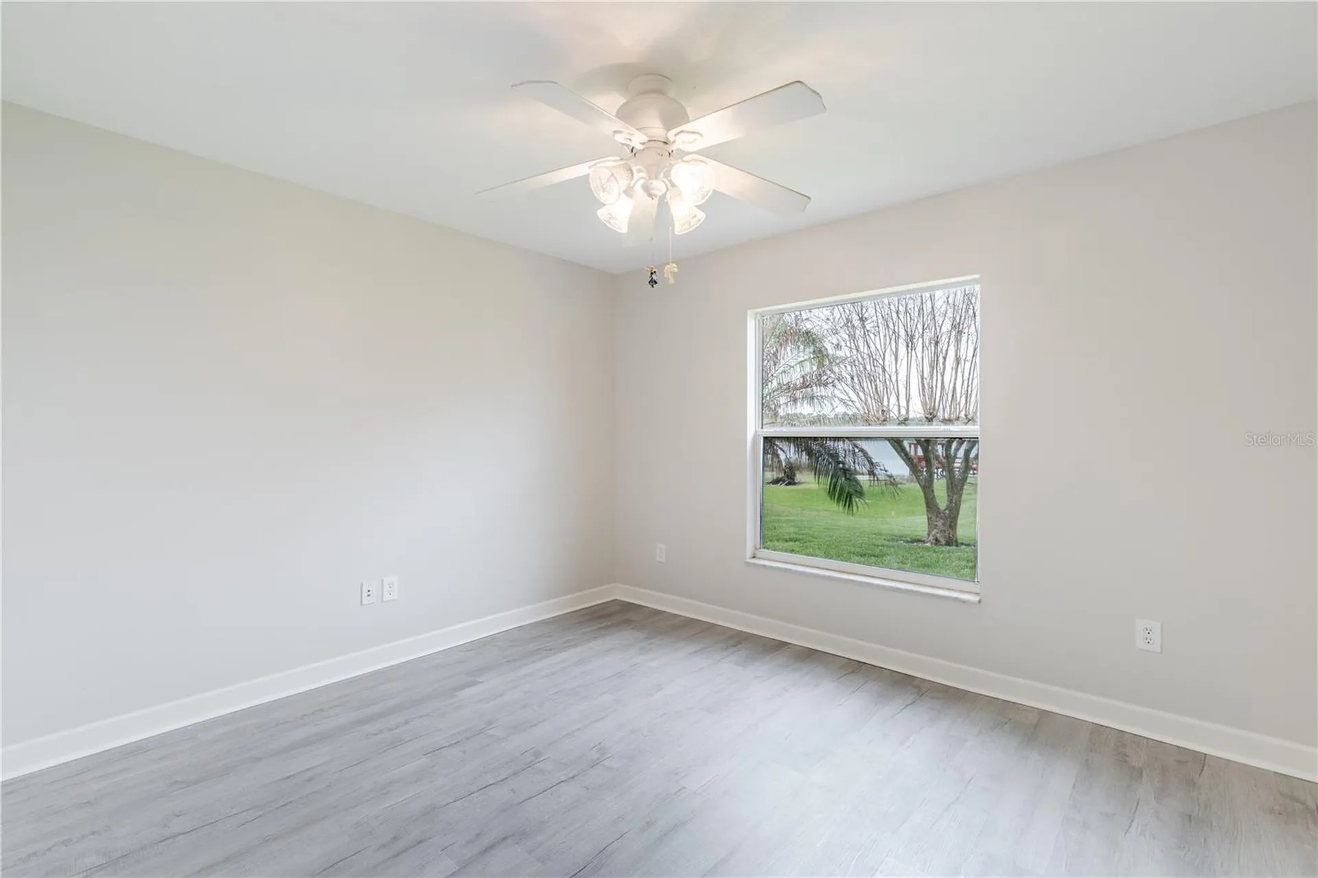 3804 Bayshore Circle Tavares FL 32778