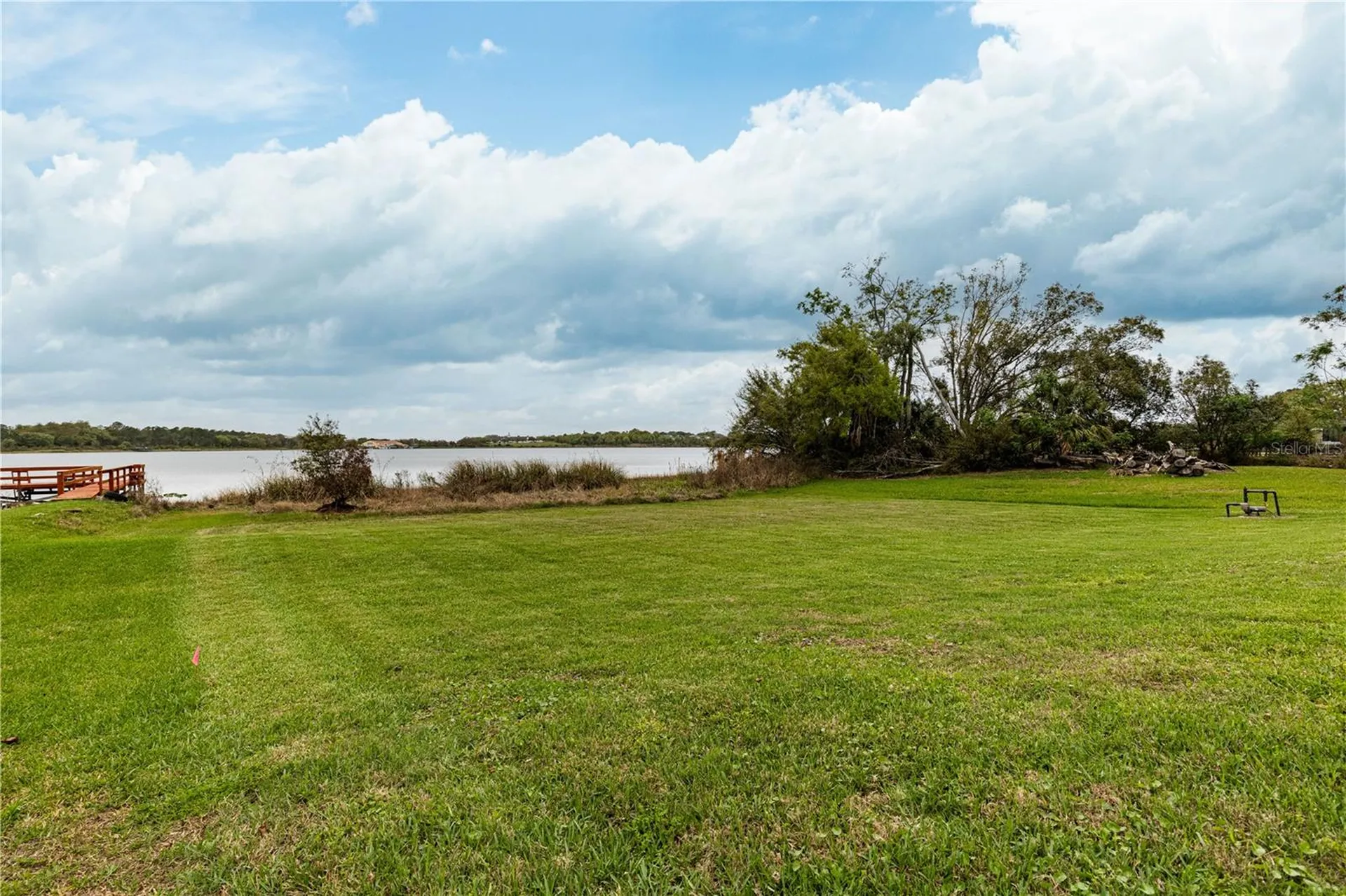 3804 Bayshore Circle Tavares FL 32778