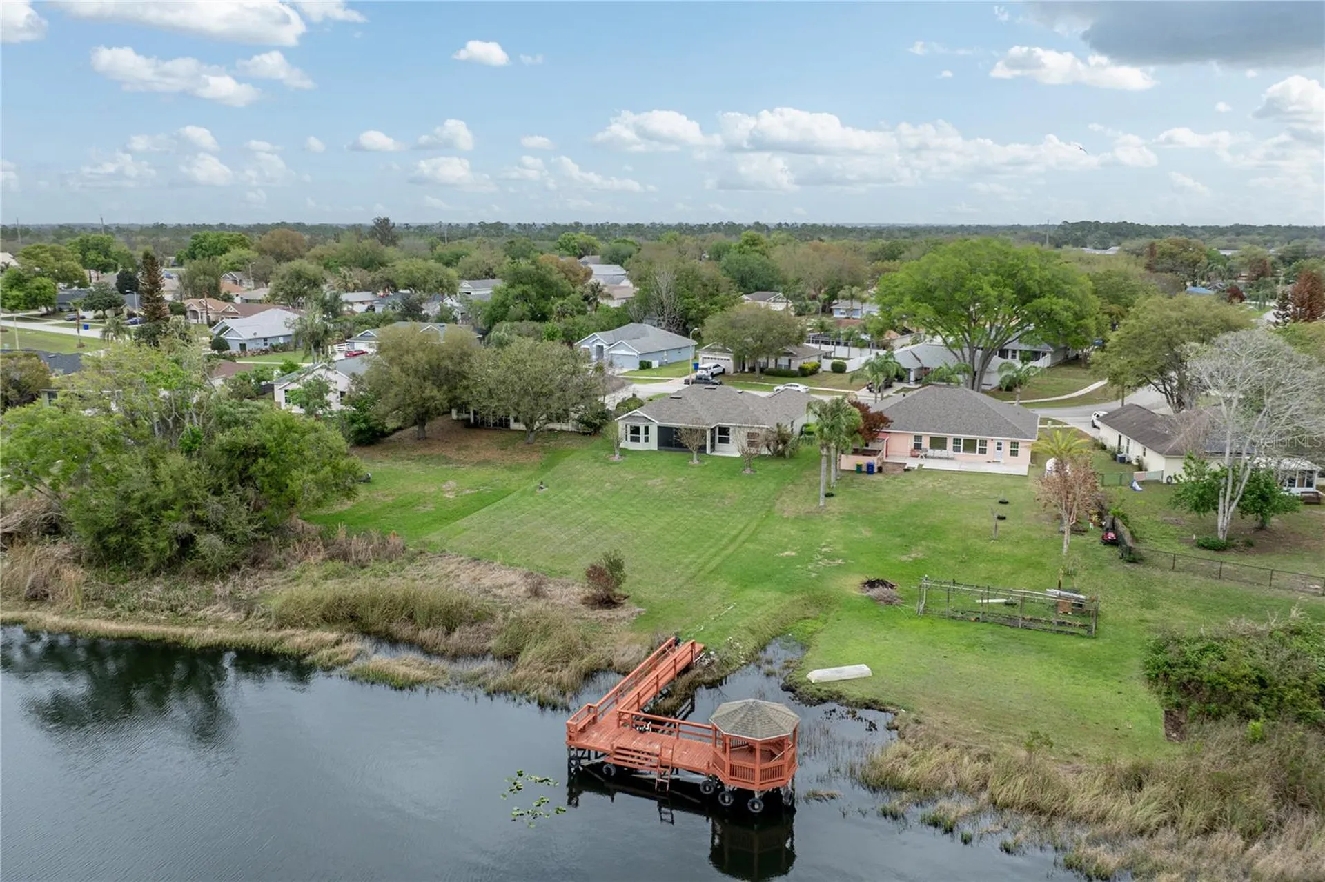 3804 Bayshore Circle Tavares FL 32778