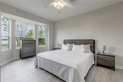 3804 Bayshore Circle Tavares FL 32778
