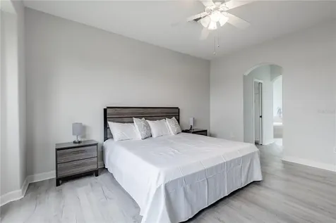 3804 Bayshore Circle Tavares FL 32778