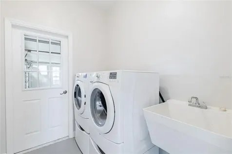 3804 Bayshore Circle Tavares FL 32778