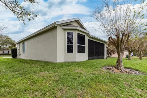 3804 Bayshore Circle Tavares FL 32778