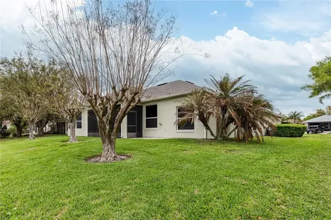 3804 Bayshore Circle Tavares FL 32778