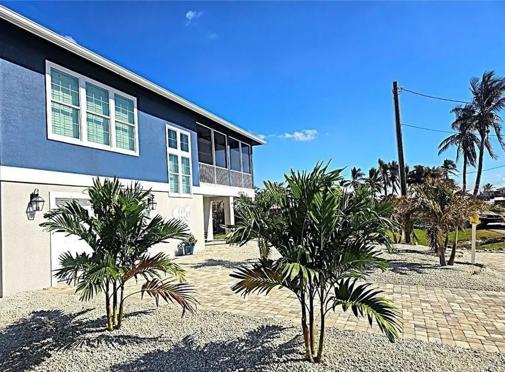 3420 1st Avenue St James City FL 33956