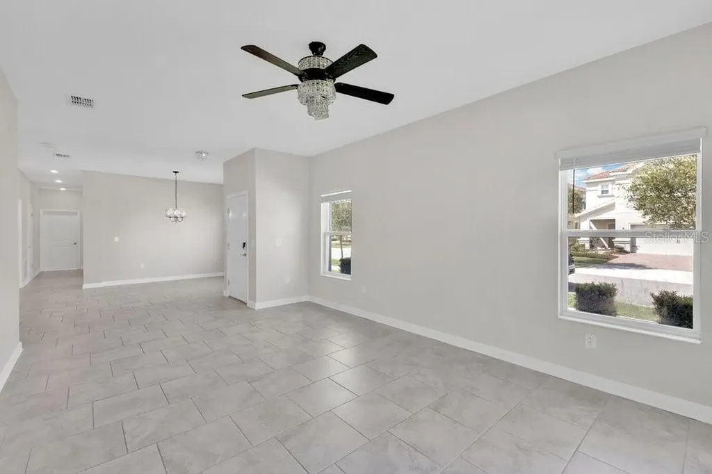 1051 Quaker Ridge Lane Davenport FL 33896