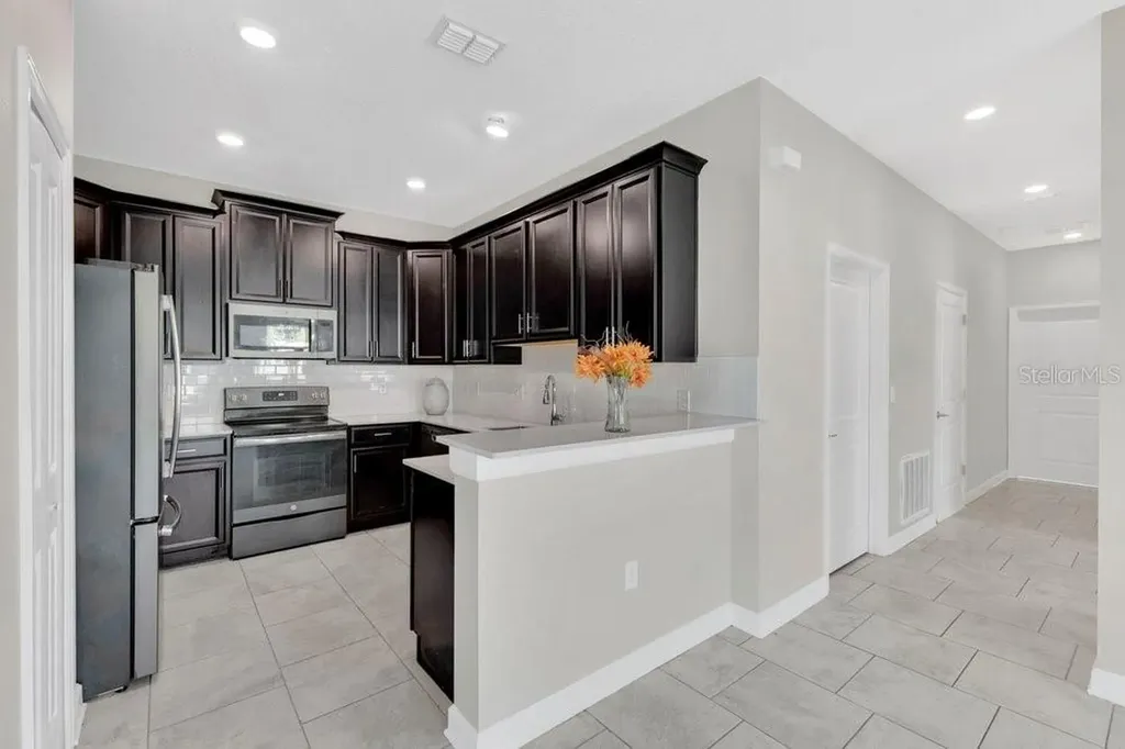 1051 Quaker Ridge Lane Davenport FL 33896