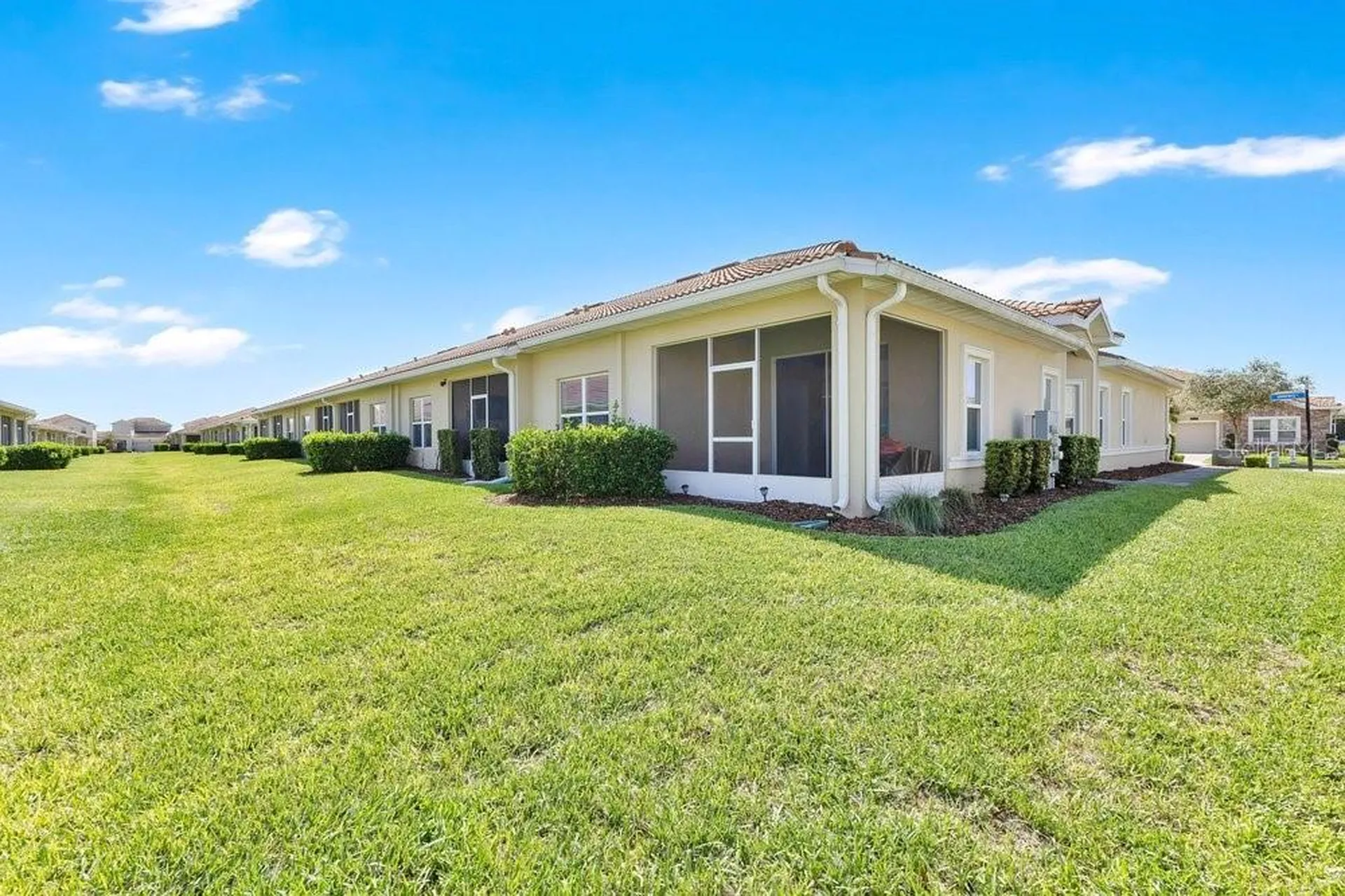 1051 Quaker Ridge Lane Davenport FL 33896