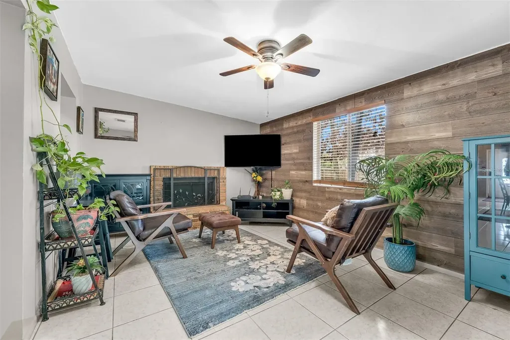 8509 Lyonia Drive Orlando FL 32829