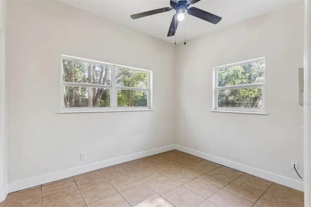 205 Oakland Avenue Sanford FL 32773