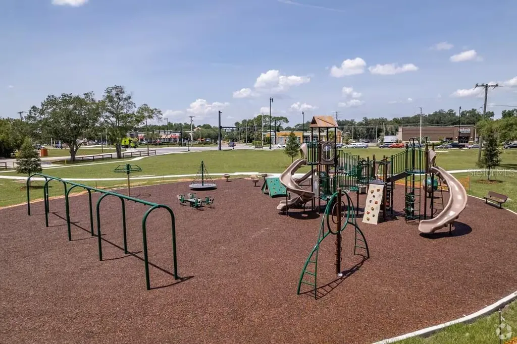 205 Oakland Avenue Sanford FL 32773
