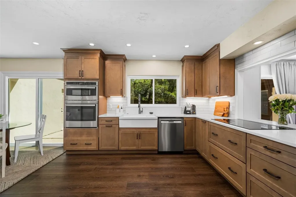 8115 SW 1st Place Gainesville FL 32607