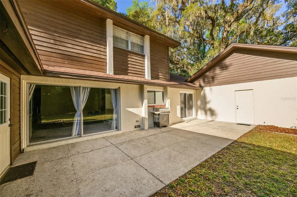8115 SW 1st Place Gainesville FL 32607