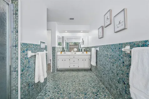 8115 SW 1st Place Gainesville FL 32607