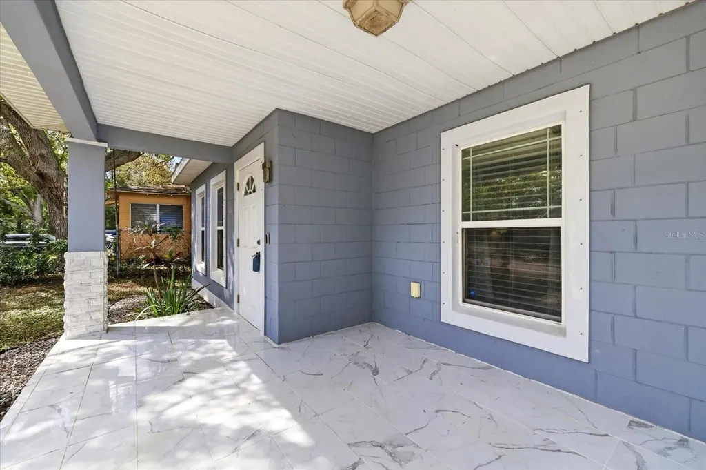 1827 48th Street S St Petersburg FL 33711