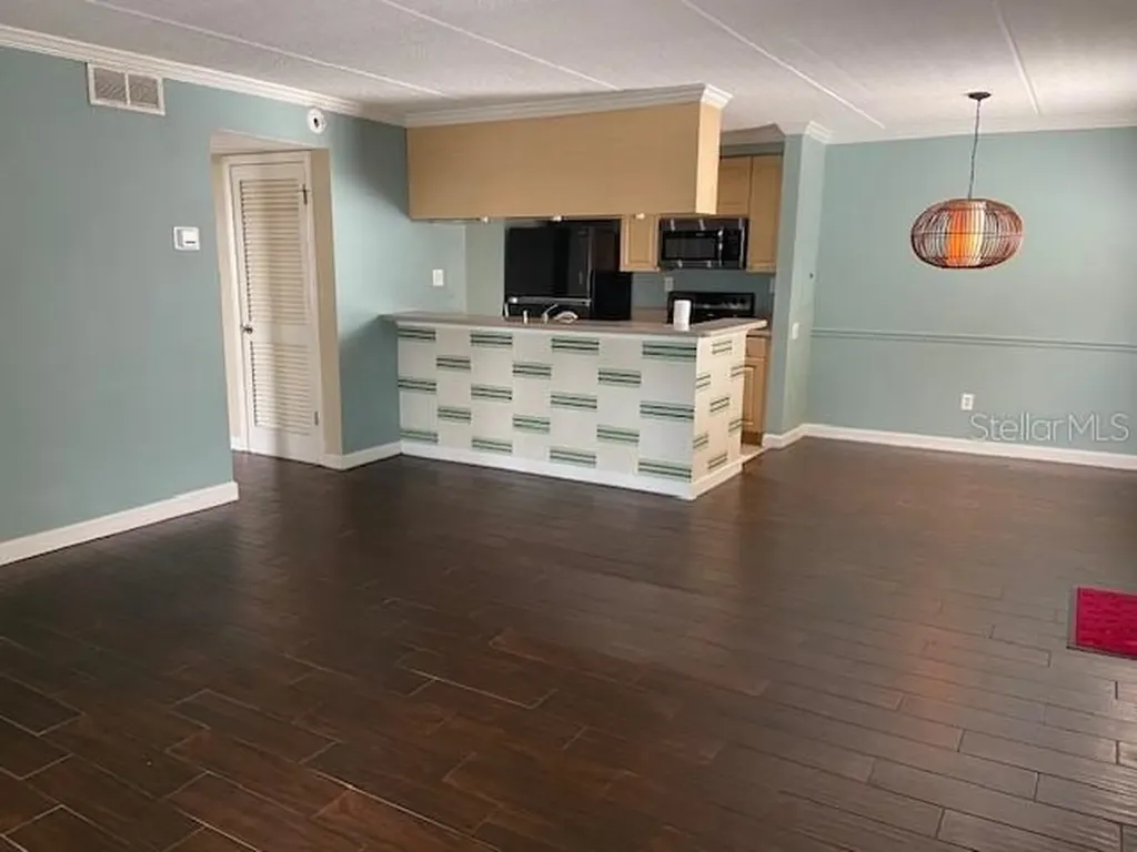 108 Alameda Court Tampa FL 33609