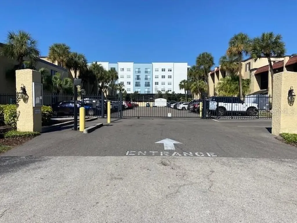 108 Alameda Court Tampa FL 33609